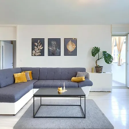 Seny Gold Pula Exterior photo