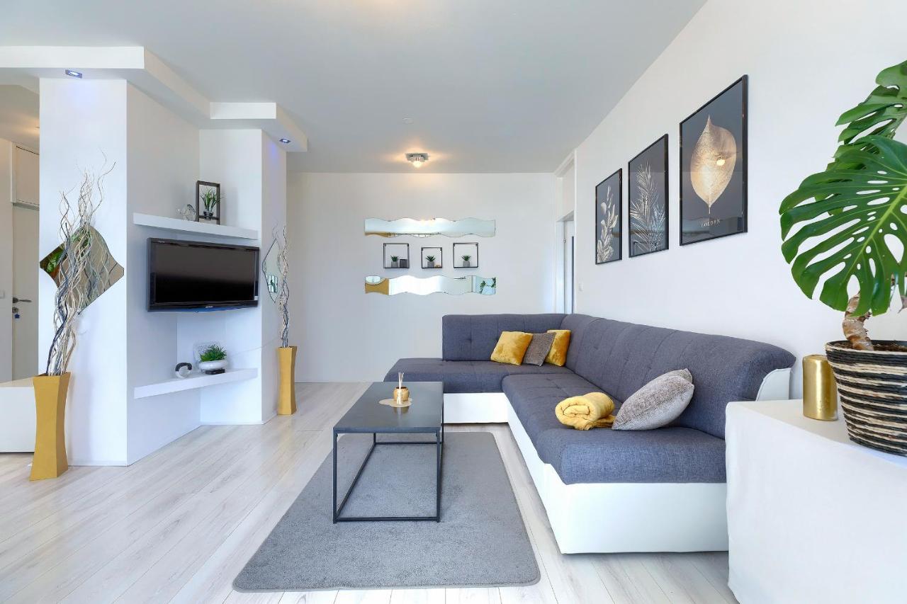 Seny Gold Apartment Pula